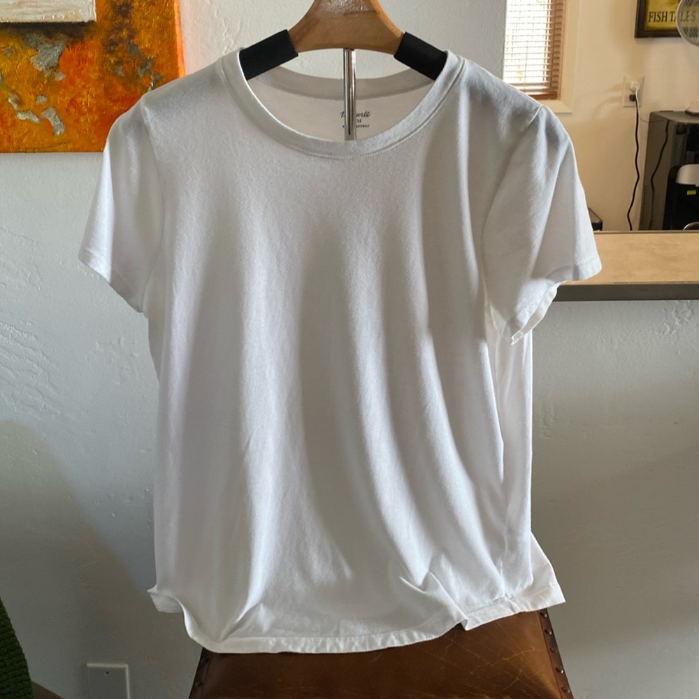 White Madewell T shirt, super cute goes great with jeans!
